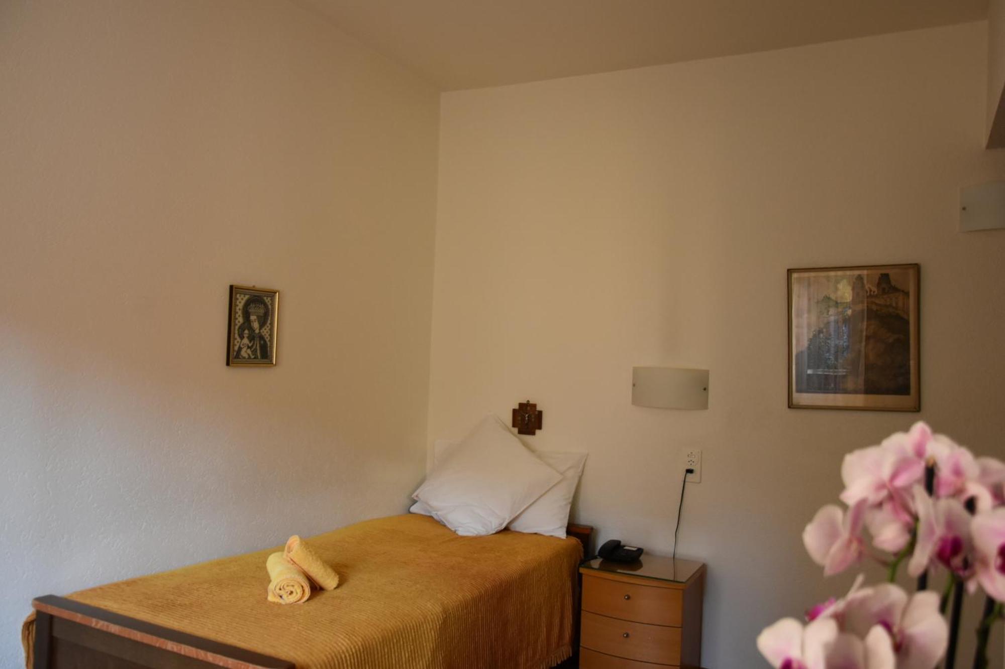 Hotel Casa Santa Birgitta à Lugano Extérieur photo