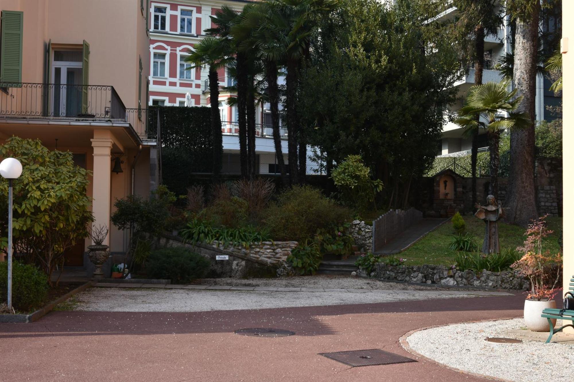 Hotel Casa Santa Birgitta à Lugano Extérieur photo