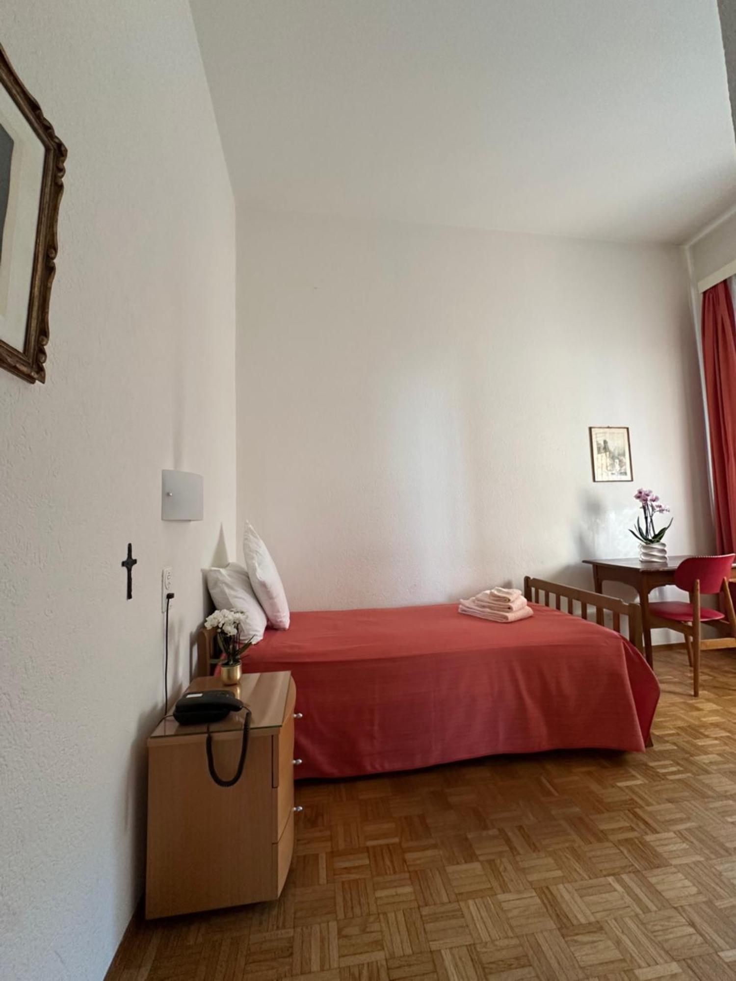 Hotel Casa Santa Birgitta à Lugano Extérieur photo