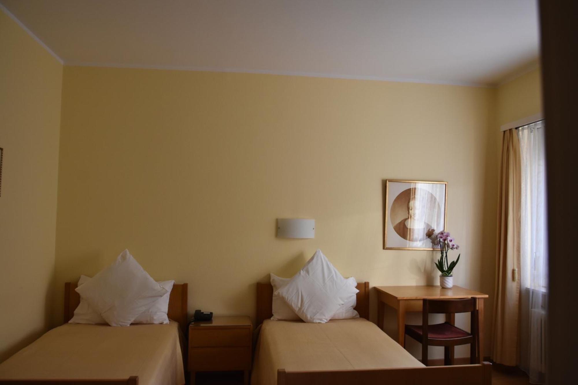 Hotel Casa Santa Birgitta à Lugano Extérieur photo